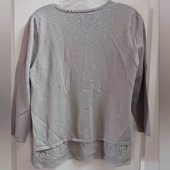 Beautiful, silver/grey Cardigan - Picture 2 of 6